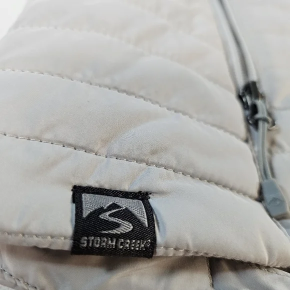 Storm Creek NWT Women's Front Runner Eco Insulated Quilted Vest Gray The Classic - Picture 3 of 10